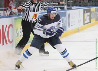 НХЛ: «Торонто» выставил на драфт отказов форварда сборной Финляндии