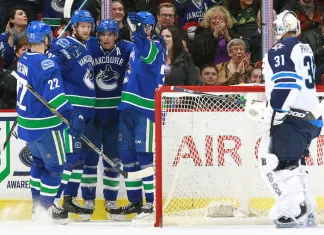 НХЛ: «Ванкувер» в овертайме дожал «Виннипег», Кениньш снова забросил