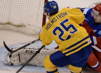 НХЛ: «Детройт» подписал контракт с 18-летним шведом