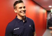 КХЛ: Защитник «Куньлуня» перешел в «Слован»
