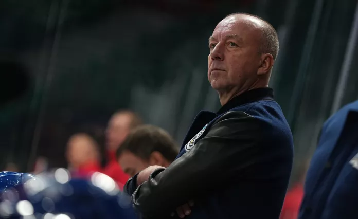 В КХЛ состоялась третья отставка. Уволен белорусский тренер «Барыса»