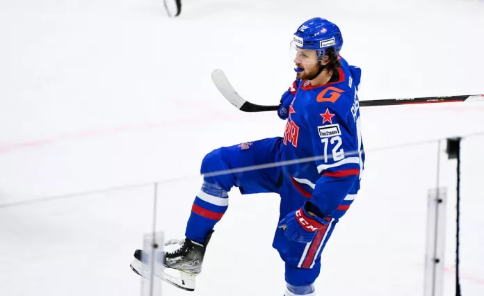 Белорусский форвард СКА забросил шайбу в своем юбилейном матче в КХЛ