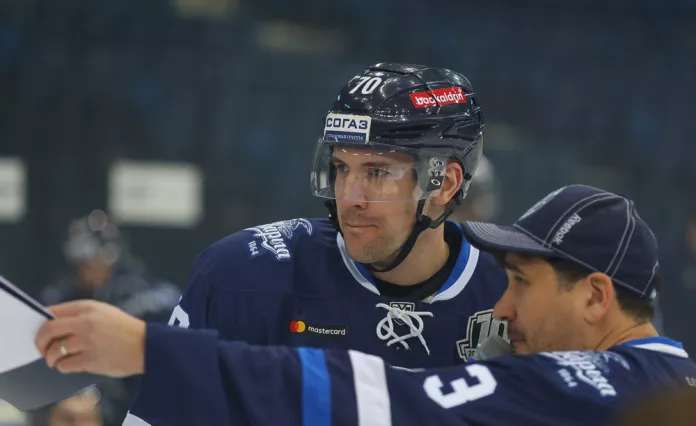 41-летний экс-форвард сборной Беларуси покинул клуб ECHL