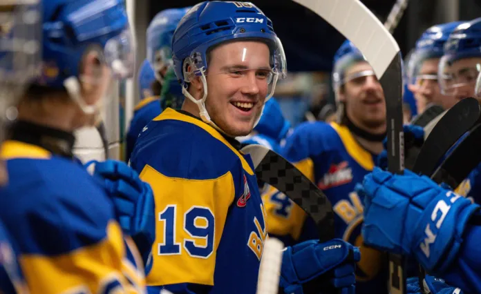 Егор Сидоров оформил дубль и стал второй звездой первого матча полуфинальной серии WHL