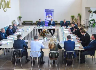 Состоялся Координационный совет по развитию хоккея в Новополоцке с участием руководства города
