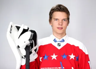 НХЛ: Российский вратарь подписал контракт с «Вашингтоном»