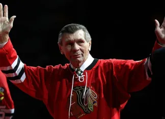НХЛ: Умер легендарный форвард «Чикаго»