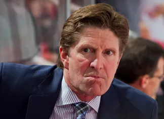 Один из самых титулованных тренеров в мире уволен в НХЛ