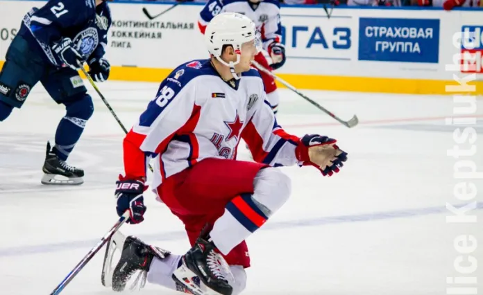 Известные российские хоккеисты могут попасть в НХЛ транзитом через Европу