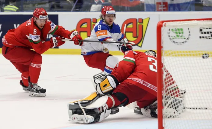 Сборная Беларуси проведёт спарринг против России накануне ЧМ-2021