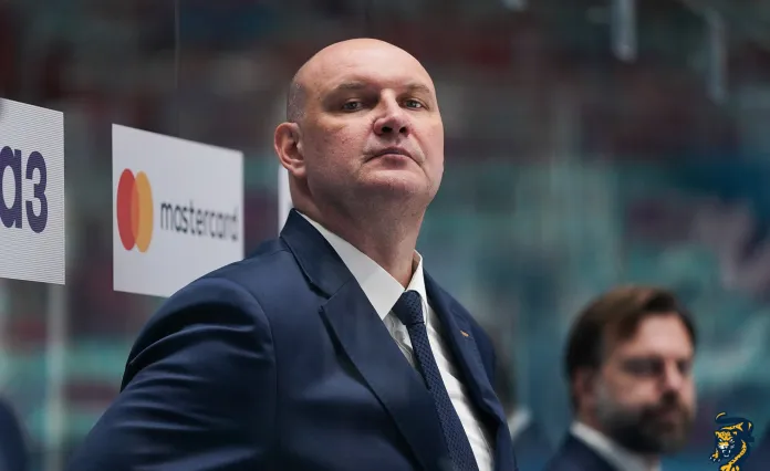 Александр Андриевский официально покинул пост главного тренера «Сочи»