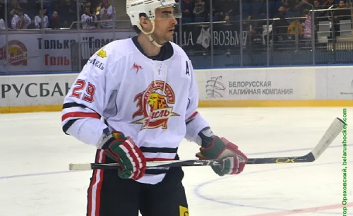 «БХ»: Известный в прошлом хоккеист может занять пост спортивного директора Федерации хоккея Беларуси