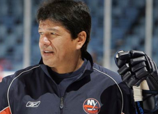 Федерация хоккея Латвии хочет урезать зарплату главному тренеру сборной