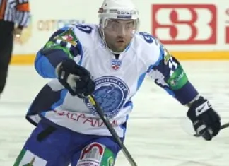 КХЛ: Александр Кулаков будет играть в «Торпедо» под 83-м номером