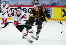 НХЛ: Форвард сборной Латвии подписал контракт с 