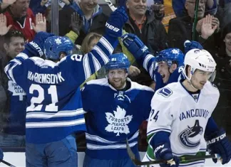 НХЛ: Кулемин помог «Торонто» нанести дежурное поражение «Ванкуверу»