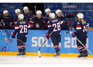 Олимпиада: Женская сборная США разгромила команду Швейцарии