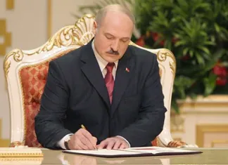 КХЛ: Александр Лукашенко утвердил план развития минского «Динамо», составленный Бережковым