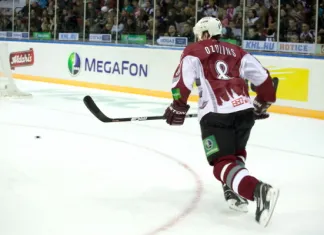 КХЛ: Легендарный латвийский хоккеист объявил о завершении карьеры и пошел в политику