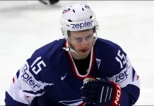 НХЛ: Французский форвард провел первую тренировку после комы