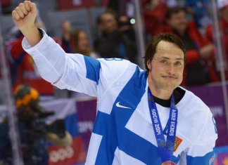 НХЛ: Легендарный финский нападающий празднует день рождения