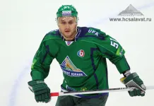КХЛ: «Салават Юлаев» продлил контракт с форвардом