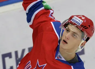 КХЛ: ЦСКА не собирается отпускать талантливого нападающего в НХЛ 