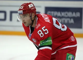 КХЛ: Два белоруса сыграют за «Автомобилист» в матче против «Слована»