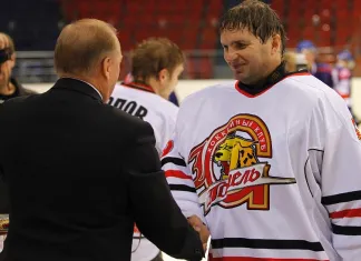 ЧБ: Экс-голкипер сборной Беларуси возвращается в профессиональный хоккей