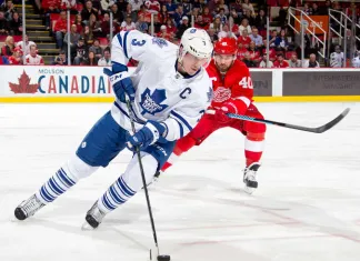 НХЛ: 41 спасение Раймера помогла «Торонто» обыграть «Детройт»