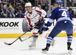 НХЛ: Шайба Овечкина помогла «Вашингтону» разобраться с «Торонто»