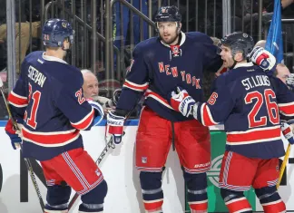 НХЛ: «Рейнджерс» добивается волевой победы над «Бостоном»