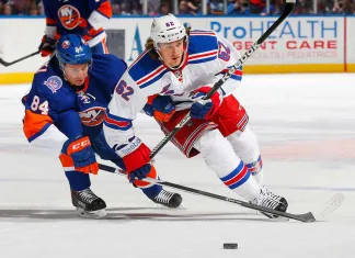 НХЛ: «Айлендерс» Грабовского в невероятном матче проиграл «Рейнджерс»
