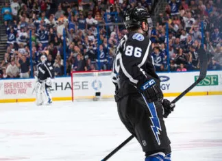 НХЛ: Шайба Кучерова не спасла «Тампу» от поражения 