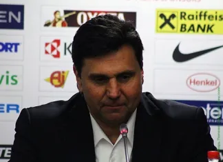 Главный тренер сборной Чехии подозревается в получении взятки