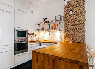 Зачем деревянная отделка в квартире?