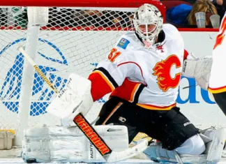 НХЛ: Экс-вратарь «Авангарда» договорился о новом контракте с «Флэймз»