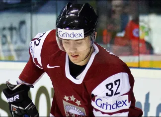 Латвийский защитник планирует вернутся в НХЛ