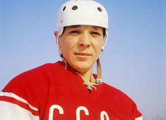 Легендарный советский хоккеист госпитализирован в Москве 