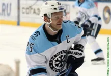 КХЛ: Капитан «Сибири» продолжит карьеру в «Витязе»