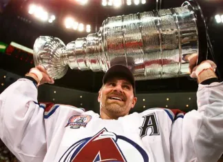 НХЛ: Легендарный защитник принес извинения за езду в нетрезвом виде