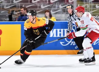 НХЛ: Немецкий хоккеист продлит контракт с «Анахаймом»