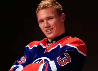 НХЛ: «Эдмонтон» отдал россиянина в аренду «Нефтехимику»