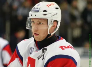 КХЛ: «Локомотив» хочет удержать от отъезда в НХЛ молодого защитника