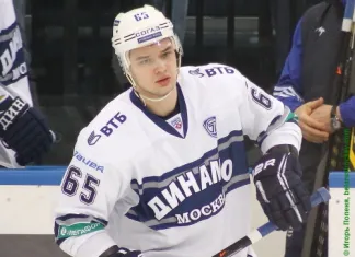 «БХ»: Три российских хоккеиста покинули расположение «Юности»