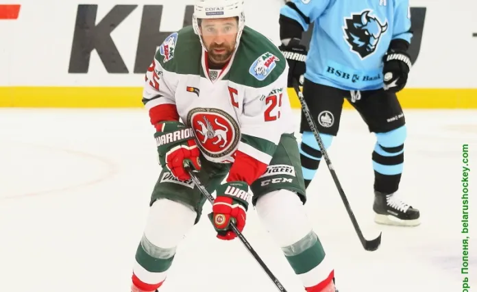 Легендарный российский хоккеист планирует провести еще один сезон