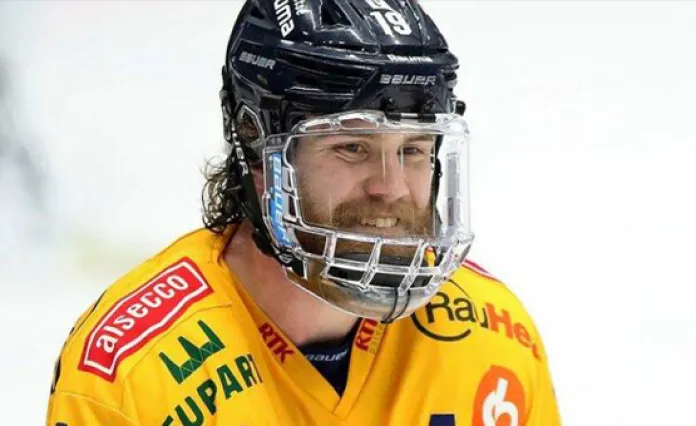 Хоккеиста «Северстали» могут отстранить от сборной Швеции