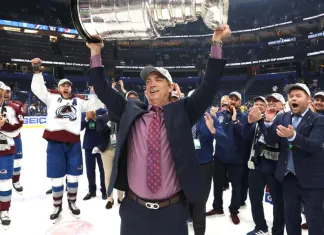 НХЛ назвала лучшего генменеджера по итогам сезона-2021/2022
