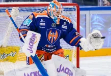 Латвийская хоккейная федерация заблокировала переход вратаря в «Амур»