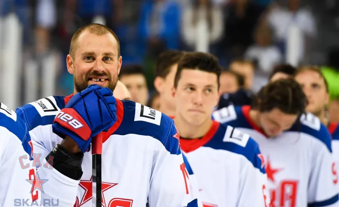 Три белорусских хоккеиста отправились на второй предсезонный сбор СКА